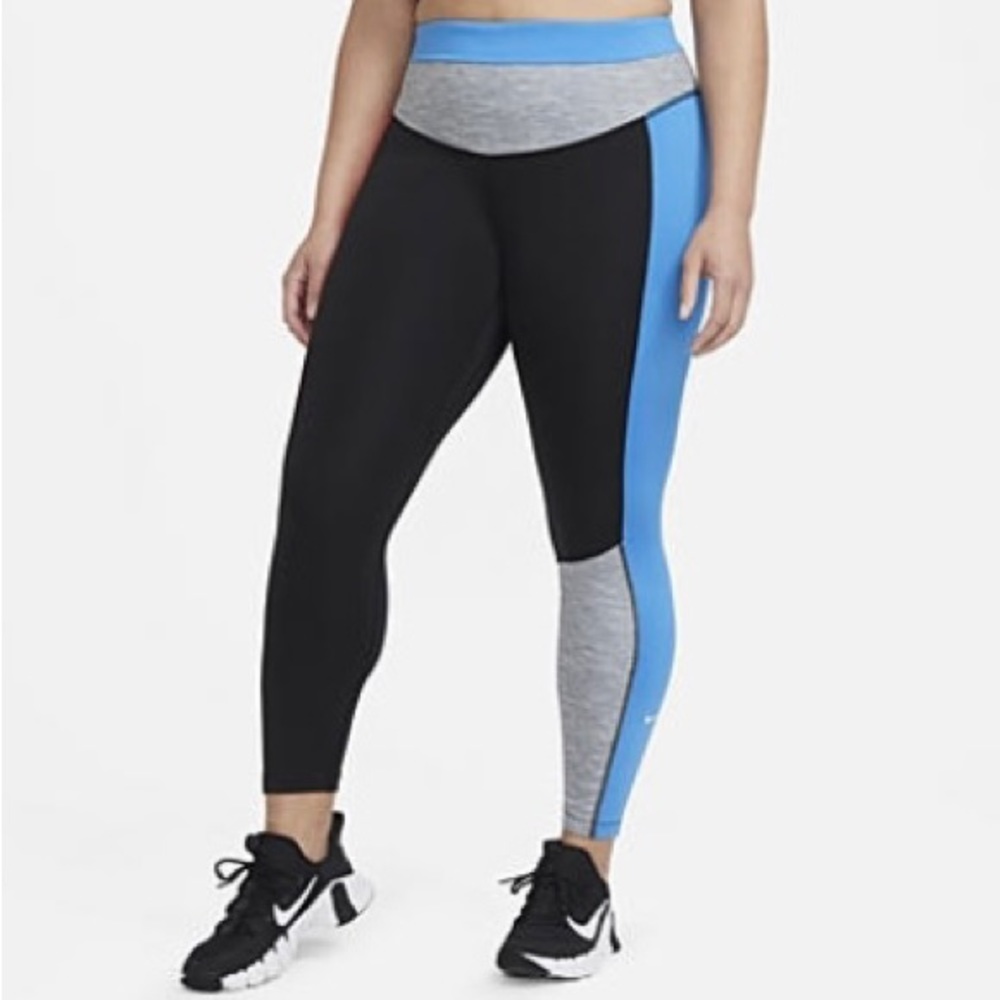 Women's Mid-RIse 7/8 Color-Block Leggings (Plus Size)
1X 16W-18W Black Blue Red